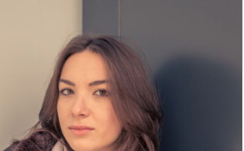Britanka želi da dođe u selo kod Kraljeva da upozna rodno mesto svog dete Dobrosava: Ali se plaši da je rođaci neće prihvatiti zbog istine koju nosi u sebi