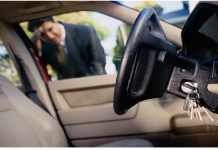 Evo šta da uradite kada vam ključevi ostanu zaključani u kolima: Način je krajnje jednostavan