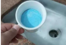 Sipam običan omekšivač u sudoper u KUHINJI: Hvala vodoinstalateru na ovom savjetu!