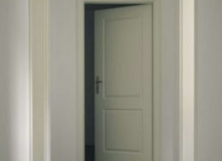 NIKAKO NE OSTAVLJAJTE OTVORENA VRATA U SPAVAĆOJ SOBI NOĆU: Razlog nije nimalo NAIVAN, spasite sebi ŽIVOT