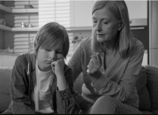 Toksična majka se ponaša ovako: U stanju je da uništi dijete za čitav život, a da toga nije ni svjesna