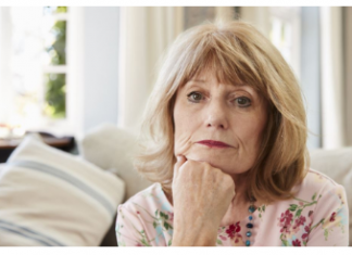 Kad je Tomana prestala da finansira decu, 12 godina joj nisu prešla prag: Posle ovih 5 reči sve troje su došli da je obiđu