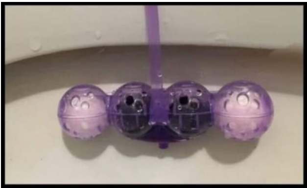 KAKO OVO PRIJE NISMO ZNALI? OSVJEŽIVAČ U WC ŠOLJU SVI POGREŠNO STAVLJAMO: Evo kako treba