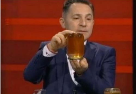 STRUČNJAK OTKRIO KADA JE NAJBOLJE DA POJEDETE MED: U ovo DOBA DANA je INFUZIJA ZA ZDRAVLJE, popravlja i JETRU