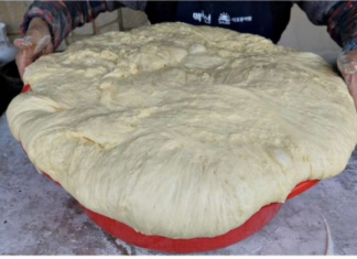 Konačno znam šta da DODAM tijestu da bude savršeno mekano i pahuljasto: Od toga pečem lepinje, kolače, vijuge i praznične kolače – sve od jednog tijesta!