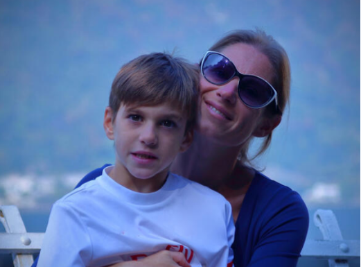 Muž mi uz jutarnju kafu pred našom decom rekao – Danka, ja odlazim: Poželeo mi je da prosim, nije mu se ostvarila želja