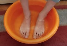 SVAKO VECE POTOPITE STOPALA U OVU VRUCU KUPKU, CUDO JE ZA IMUNITET: Stari kineski lijek stiti od virusa, a i PODMLAĐUJE