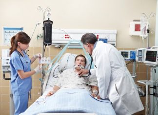 ODBILA JE DA SKINE MUŽA SA APARATA: Nakon 3 godine on se PROBUDIO i rekao joj SAMO JEDNU reč!