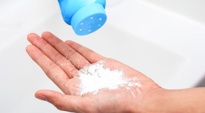 Nevjerovatna moć bebi pudera: Praktični trikovi koje morate isprobati!