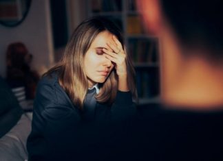 Kako shvatiti da je pred vama pokvarena žena: 10 znakova jasnih kao dan (br. 8 je osobina najpokvarenijih)