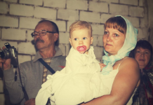 Muž me je zbog komšije naterao da uradimo DNK test za sina: Kada su stigli rezultati pročitala sam ih pred svima na proslavi i nastao je muk