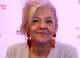 Nakon što je Futa povredio Marina je napisala ovu pesmu i dala našoj velikoj zvezdi: Sad je evergrin, a niko ne zna da krije njenu istinitu priču