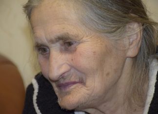 “Radije bih umrla od gladi u hladnoj kući, nego dinar tražila od dece”: Tanja svu ušteđevinu koju je čuvala za starost dala njima, a oni joj zaboli nož u srce