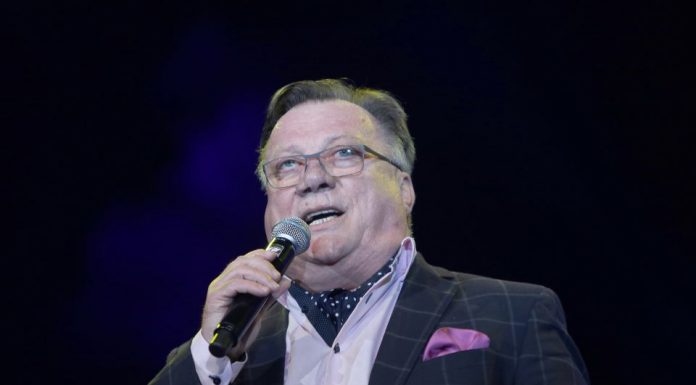 Halid Bešlić je bio lud za jednom Srpkinjom: Suprugu zaprosio na koncertu čim ju je prvi put