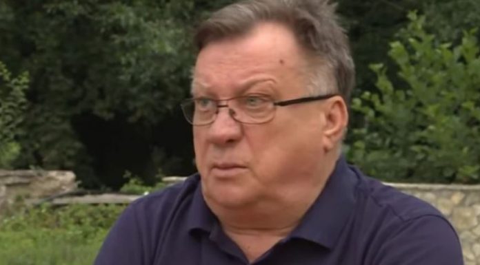 Pogledao je u ogledalo i tako saznao da ima rak jetre: Halidu Bešliću pojavio se simptom koji nesumnjivo ukazuje na tešku bolest