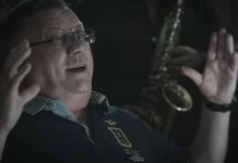 Ovu pesmu odbilo je 15 pevača, a onda je Halid Bešlić od nje napravio hit: Vuk Kostić ronio suze i lomio čaše uz emotivne stihove