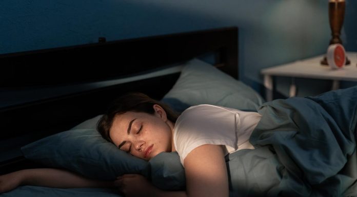 IMATE PROBLEMA SA SPAVANJEM? Uzmite pola žličice i spavat ćete kao beba!