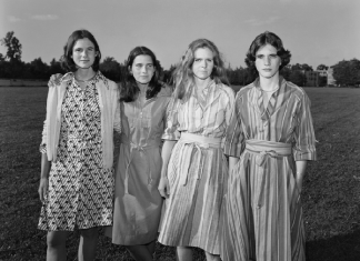 Punih 40 godina, svake godine ove četiri sestre su se slikale na istom mjestu, zadnja fotografija će vas rasplakati