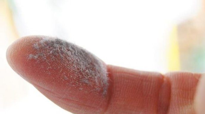 PRAŠINA U STANU ME NERVIRALA, A ONDA MI JE SVEKRVA DALA ODLIČAN RECEPT: Sad Čistim Kuću Trostruko Rjeđe, A SVE BLISTA