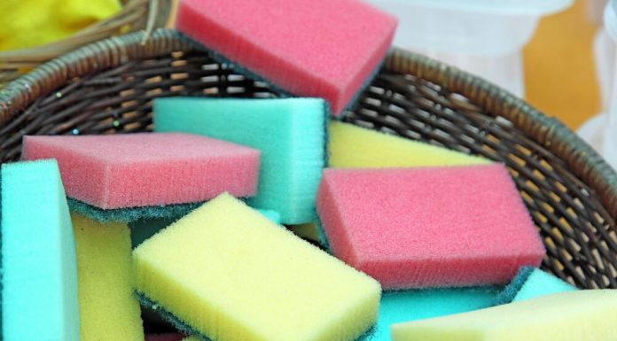 Nikada ne bacajte stari sunđer: Kada vidite čemu služi čuvat ćete ga kao oči u glavi