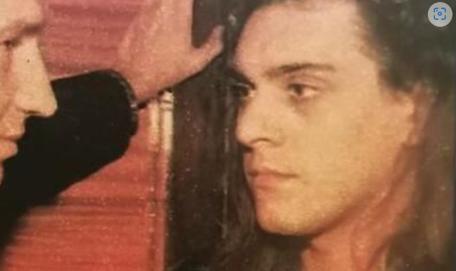 Harao je estradnom scenom 80-ih i bio najpoželjniji pevač u Jugoslaviji: Nestao je na vrhuncu slave, a evo gde je danas i kako izgleda