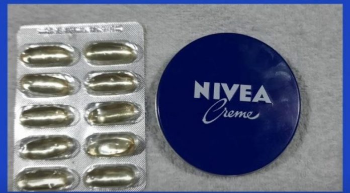 Samo OBIČNA plava Nivea i jeftin vitamin iz apoteke : Pomiješajte i koristite odmah – dame, to je najbolja stvar ikad!