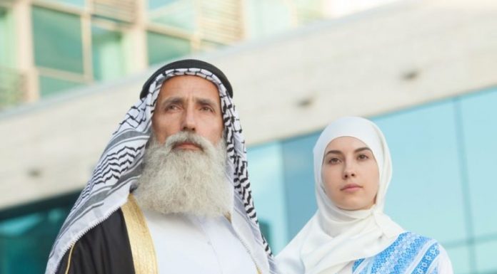 Udala se za 56 godina starijeg šeika u očajničkom pokušaju da spase svoju porodicu: Prve bračne noći spremala se na najgore, usledio filmski obrt