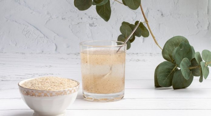 “METLA” ZA CRIJEVA, SVE ČISTI – POMAŽE KOD ZATVORA: U Vodi Razmutite Kašičicu Ovog Prirodnog Sastojka Iz Kuhinje