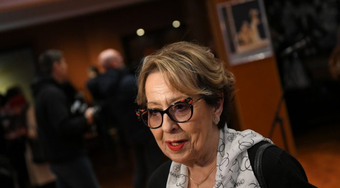 Stan u staroj zgradi, a nameštaj je priča za sebe: Evo u kakvim uslovima živi Ceca Bojković