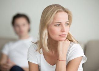 ZLO JE U TVOJOJ BLIZINI: 8 znakova da vas neka osoba ne može ‘očima smisliti’