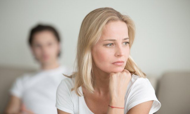 ZLO JE U TVOJOJ BLIZINI: 8 znakova da vas neka osoba ne može ‘očima smisliti’