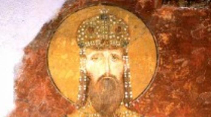 DANAS JE VELIKI PRAZNIK, OBIČAJ JE JAKO STROG! Ni pod tačkom razno ga ne valja kršiti jer se VEROVANJE TIČE…