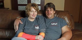 Ovaj čovek ima najveće ruke i šake na svetu, svojim izgledom zbunio i lekare: Njegov život ostavlja bez daha, a zbog žene bi pomerio i planine