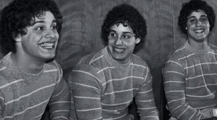 3 BRATA NAMERNO SU RAZDVOJENA NA ROĐENJU ZBOG EKSPERIMENTA: Slučajno se sreli na fakultetu, životi im se pretvorili u NOĆU MORU