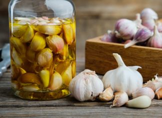 ULJE OD BIJELOG LUKA RJEŠAVA VELIKE PROBLEME: A Evo Kako Ga Napraviti, Recept Za Kojim Svijet LUDI!