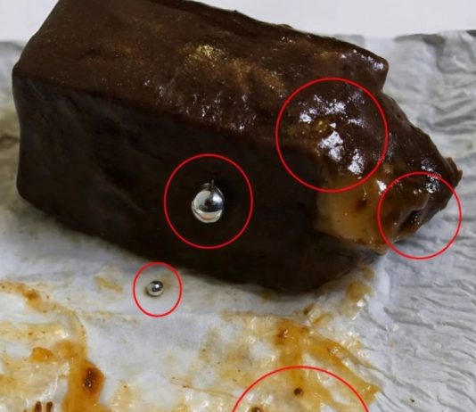 Kupili smo čokoladu u prodavnici i našli u njoj nešto čudno — bili smo iznenađeni kada smo saznali šta je to bilo.