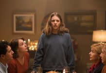 “Nesposobna si,” rekao je i udario je: Nije očekivao da će njegova ćerka ustati i reći istinu o njemu pred celom porodicom.