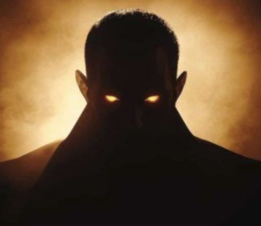 ZLO JE U TVOJOJ BLIZINI: 8 znakova da vas neka osoba ne može ‘očima smisliti’