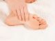 DA LI VAM SE GRČE PRSTI NA STOPALIMA? Evo Na Šta Vas To Upozorava, Može Biti Znak Većih Problema