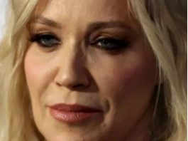 B0LE ME MlŠlĆl NlSAM NlKAK0 D0BRO: Na terapiji sam’: Jelena Rozga PR0G0V0RlLA 0 B0LESTl K0JA JE MUČl G0DlNAMA..