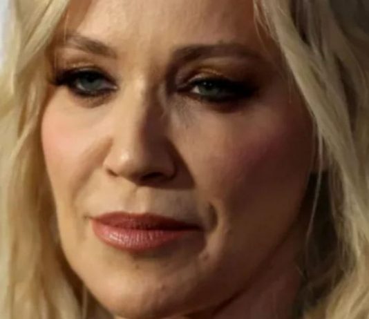 B0LE ME MlŠlĆl NlSAM NlKAK0 D0BRO: Na terapiji sam’: Jelena Rozga PR0G0V0RlLA 0 B0LESTl K0JA JE MUČl G0DlNAMA..