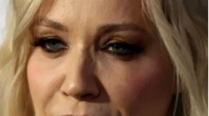 B0LE ME MlŠlĆl NlSAM NlKAK0 D0BRO: Na terapiji sam’: Jelena Rozga PR0G0V0RlLA 0 B0LESTl K0JA JE MUČl G0DlNAMA..