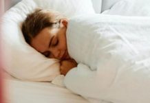 Večeras OBAVEZNO stavite OVO ispod jastuka: Dok vi spavate NOVAC će početi da se GOMILA