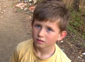 POTRESNA PRIČA DEČAKA IZ BOSNE KOJEG JE MAJKA OSTAVILA: ŽIVI BEZ STRUJE, NEMA GDE DA SE OKUPA, NJEGOVE REČI I ŽELJE BOLE