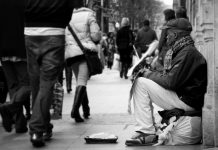 Lekcija iz dobrote: Kako je devedesetogodišnji milioner prerušavanjem u beskućnika otkrio pravo lice svojih zaposlenih