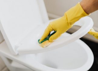 Sipajte u toalet i sačekajte 15 minuta: Domaći trik koji bi SVI trebali znati