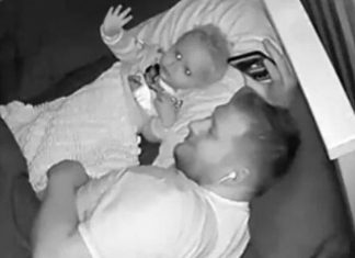 BEBA JE IZ KREVETA UPORNO MAHALA NEKOME: Kada je otac pregledao SNIMAK, umro je od straha