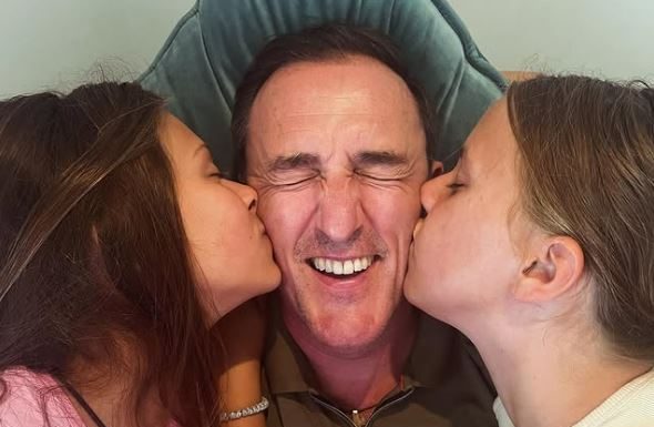 “Kad smo došli da te usvojimo, digla si ručicu i rekla “evo me”: Ovako je Mila izabrala da baš Sergej Ćetković bude njen tata