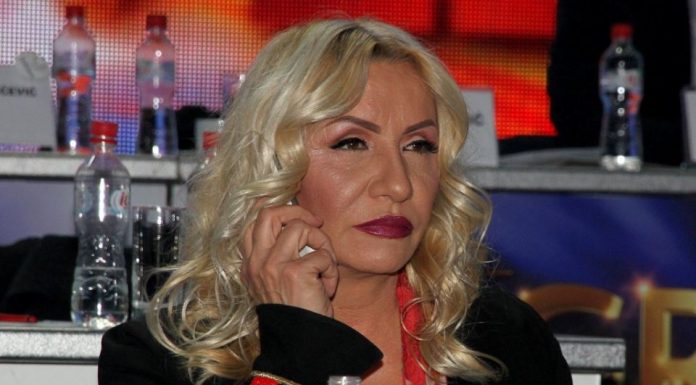 Ništa gore od pijane žene, tužno je kad jad blažI alkoholom”: vesna zmijanac je zbog rakije spavala na grobu neke babe