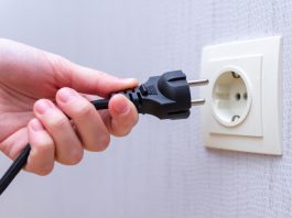 SKLJUČITE GA PREKO NOĆI: OVAJ UREĐAJ JE GUTAČ STRUJE, A NIJE NI BOJLER NI VEŠ MAŠINA